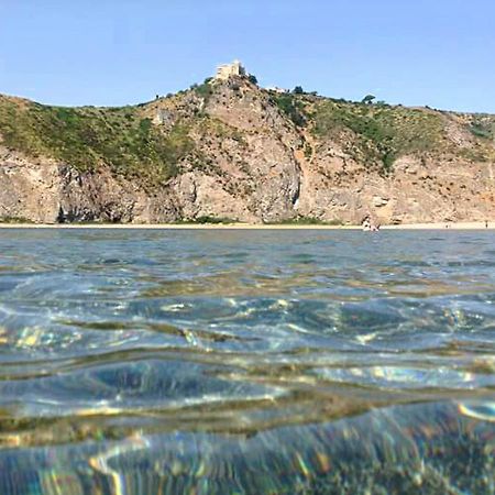 אפרטהוטל פורנרי Baia Dei Delfini מראה חיצוני תמונה